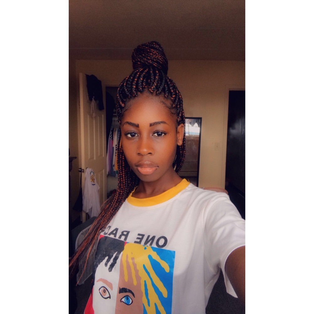 Meet your Posher, Crystal